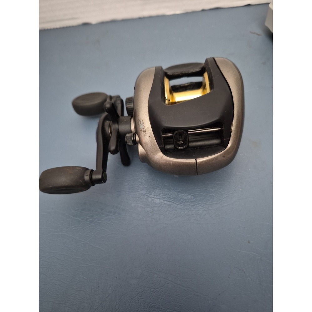 BASS BC1 BAITCAST REEL
